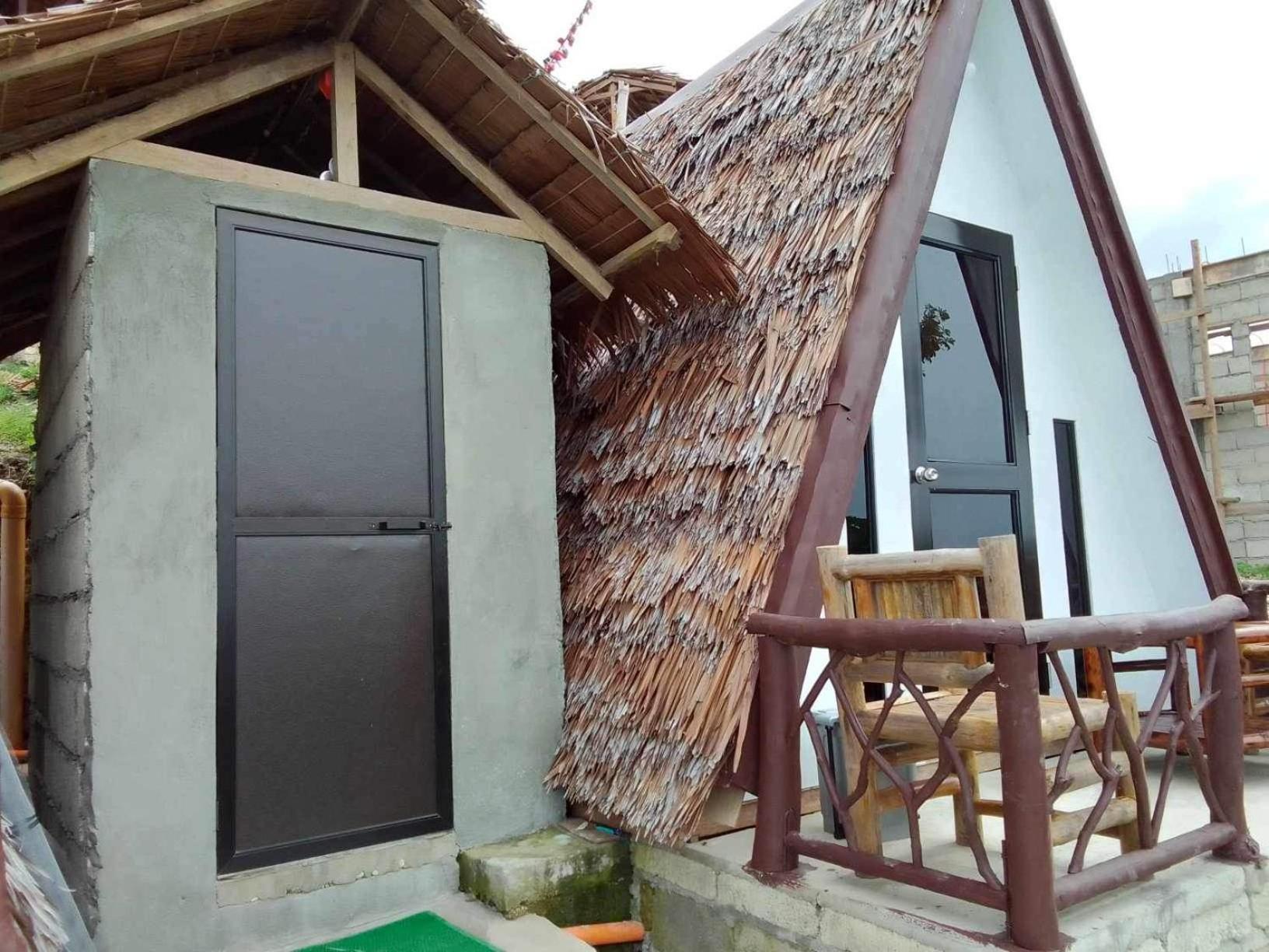 Thornton'S Sea View Cafe & Guesthouse Siquijor Exterior foto