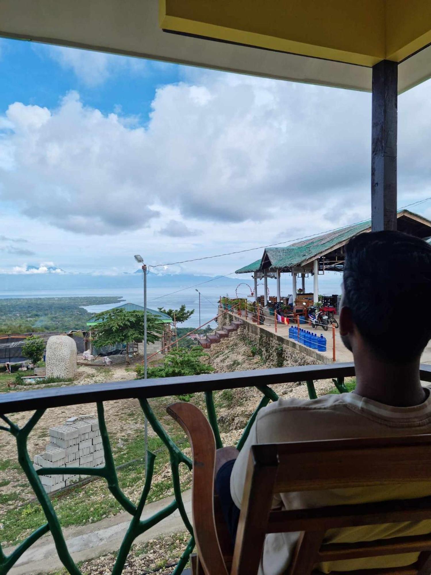 Thornton'S Sea View Cafe & Guesthouse Siquijor Exterior foto